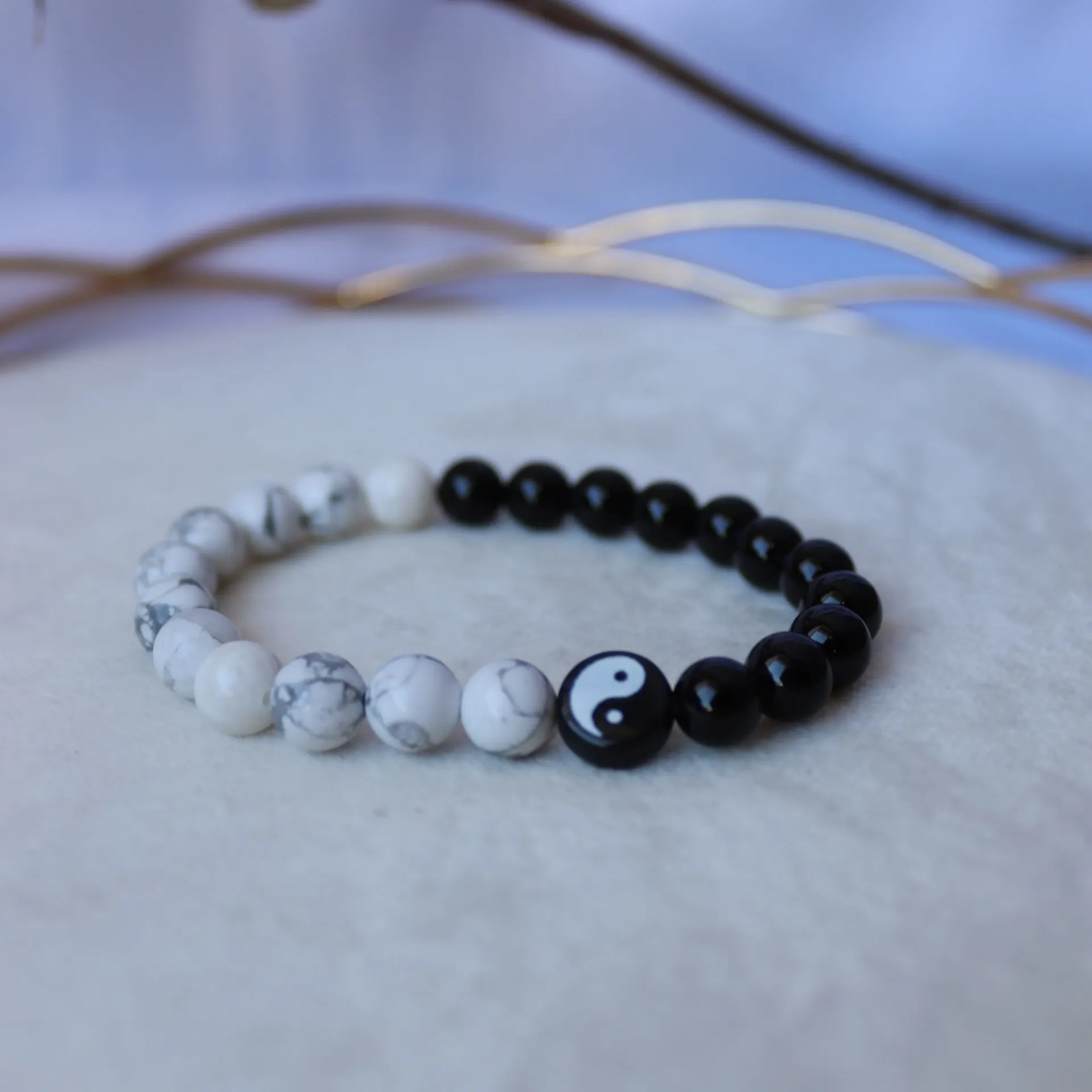 Pulseira howlita e onix